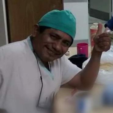 Despedimos al compañero enfermero Antonio Gil Yovera, quien padecía COVD-19